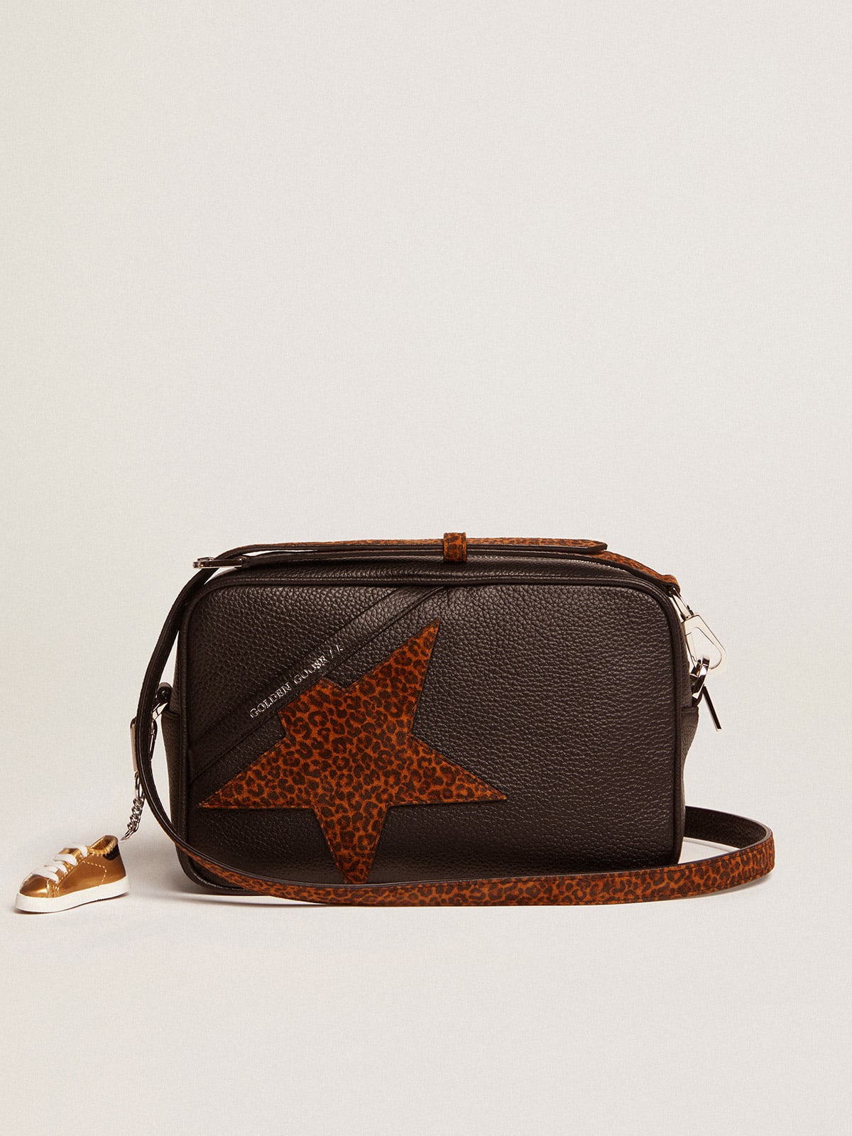 Star Bag in dark brown leather with leopard-print suede star