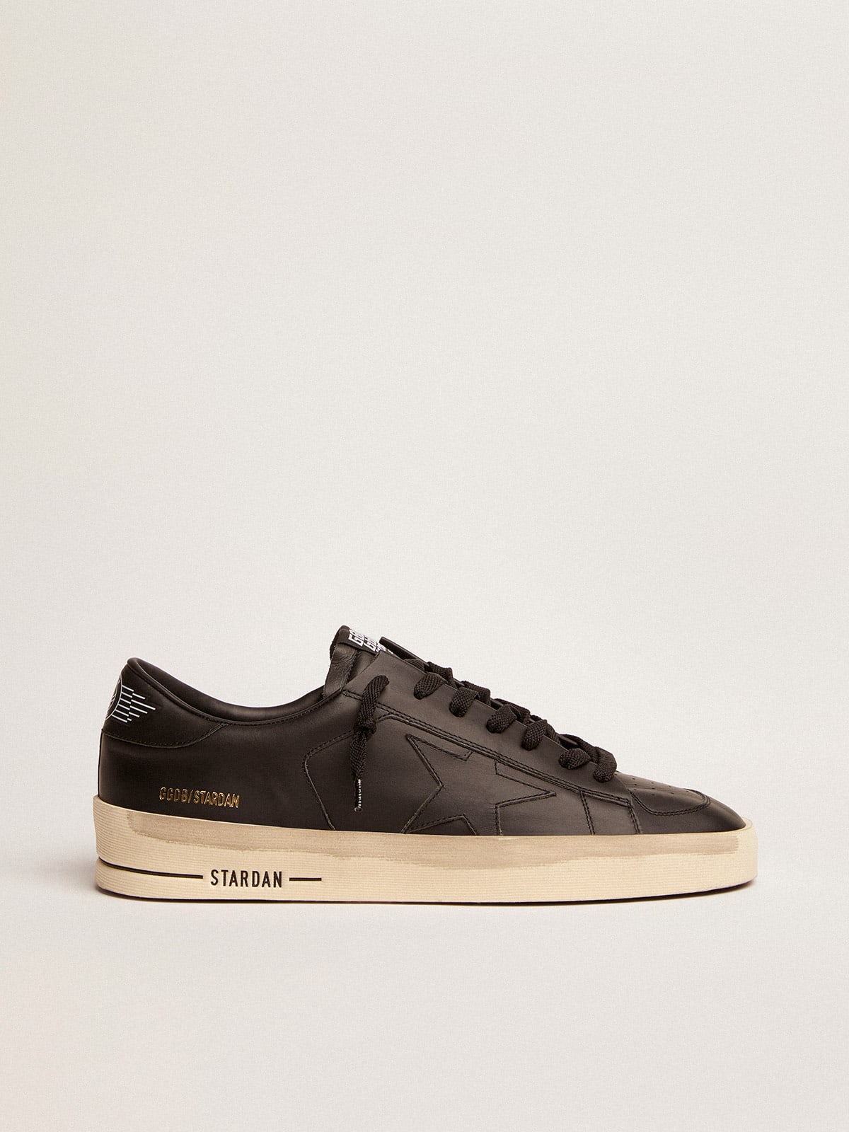 Stardan sneakers in total black leather with vintage finish